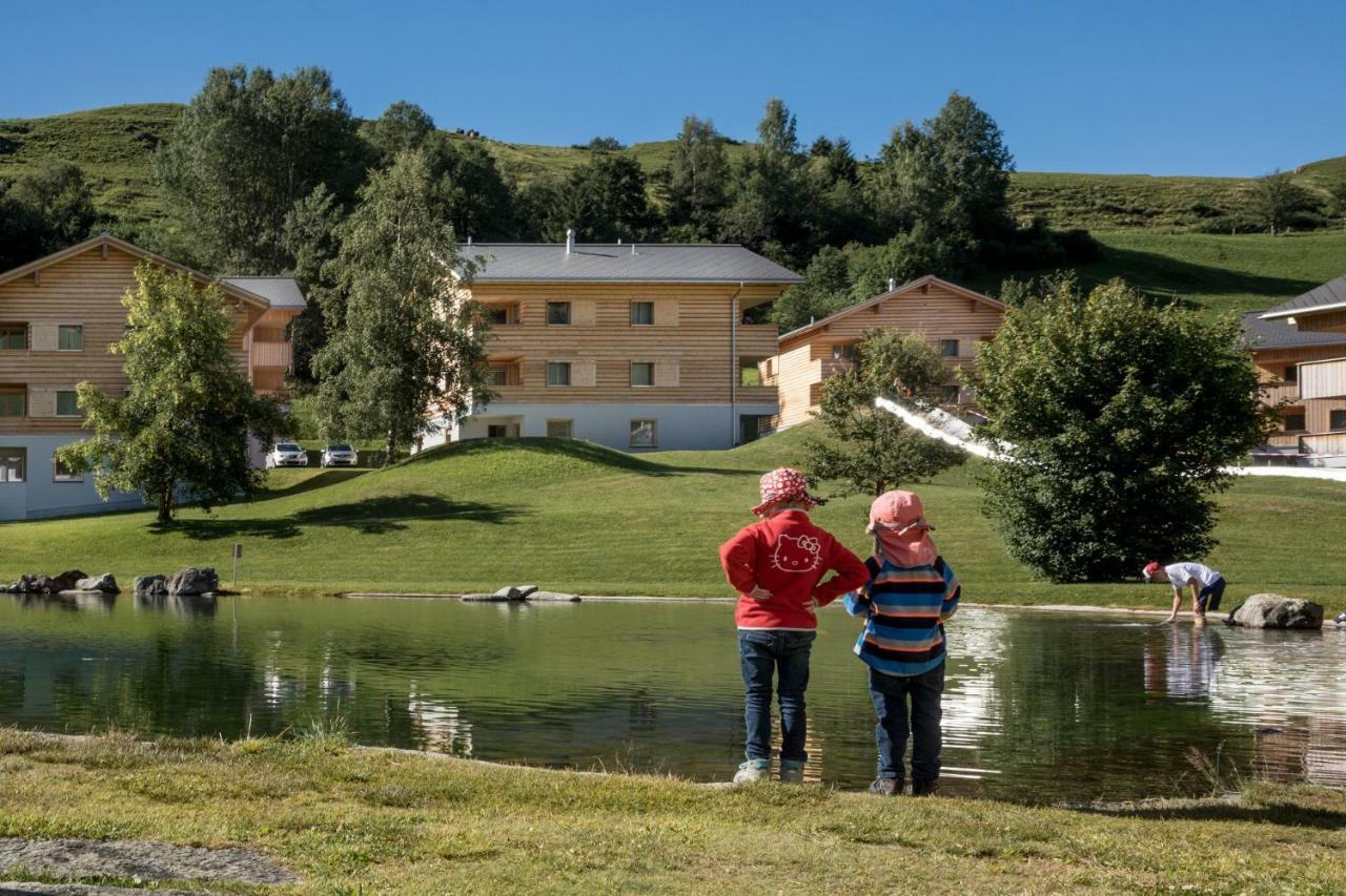 Pradas Resort Brigels Breil/Brigels Exterior photo