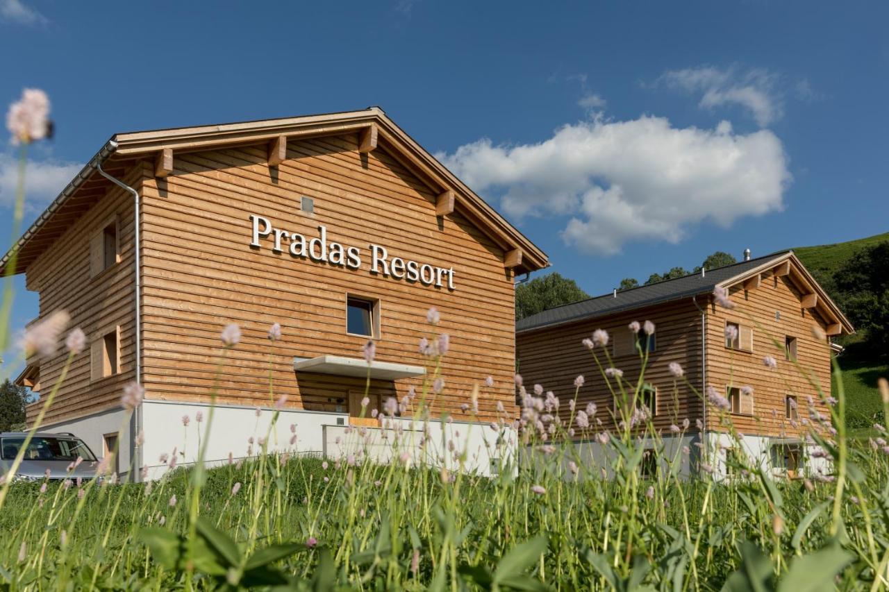 Pradas Resort Brigels Breil/Brigels Exterior photo