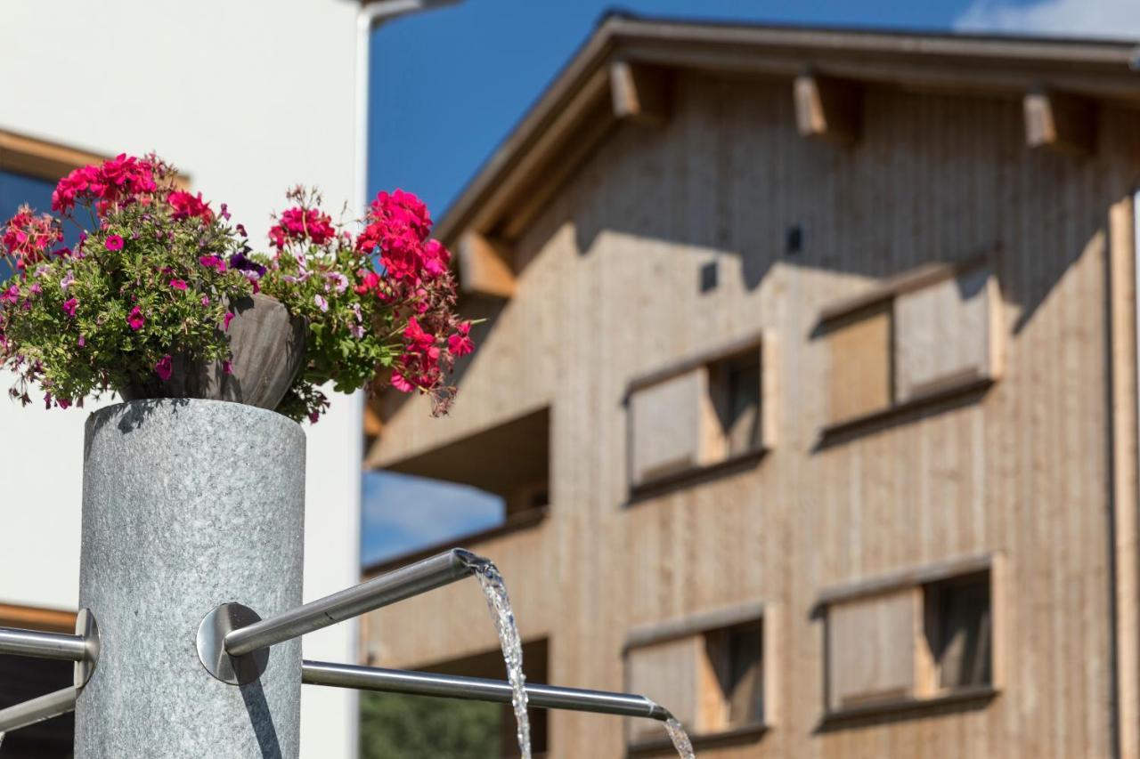 Pradas Resort Brigels Breil/Brigels Exterior photo